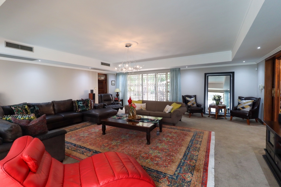 4 Bedroom Property for Sale in Heuwelsig Free State